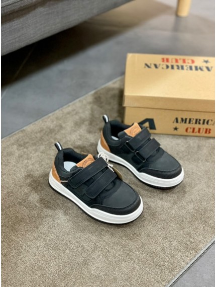 ДИТЯЧІ КРОСІВКИ AMERICAN CLUB BLACK VOLT